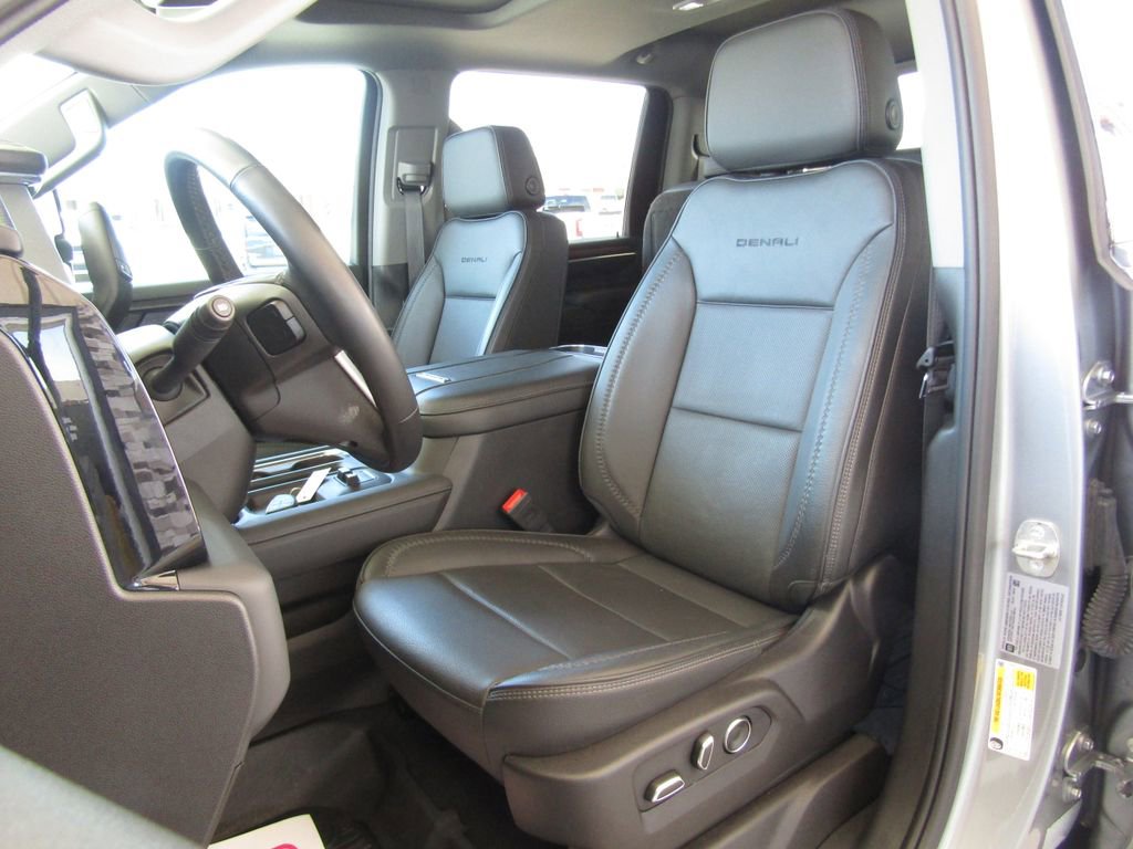 Used 2024 GMC Sierra 2500 Denali w/ Denali Reserve Package AWD/4WD image 30