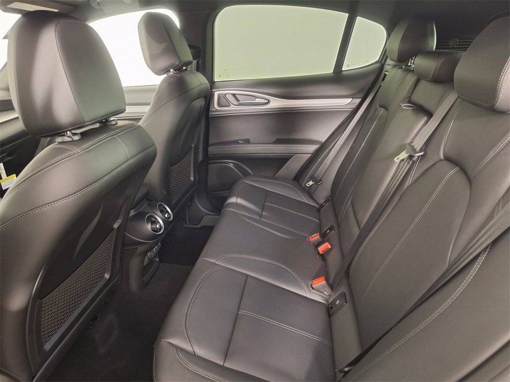 New 2025 Alfa Romeo Stelvio Sprint w/ Convenience Package image 14