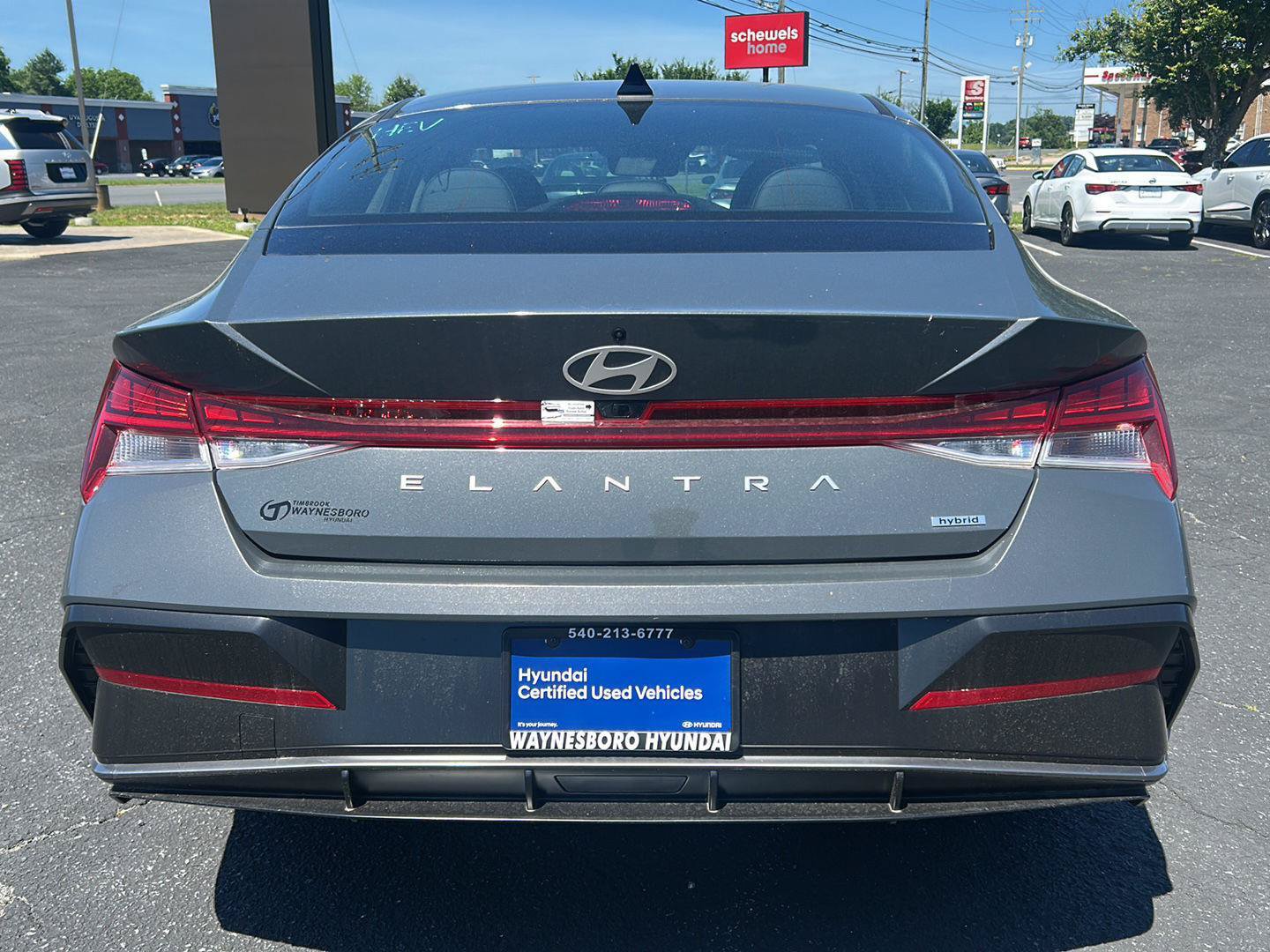 Certified 2025 Hyundai Elantra Limited FWD image 6