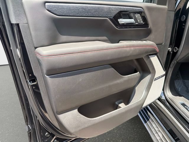 New 2026 GMC Yukon XL AT4 Ultimate AWD/4WD image 17