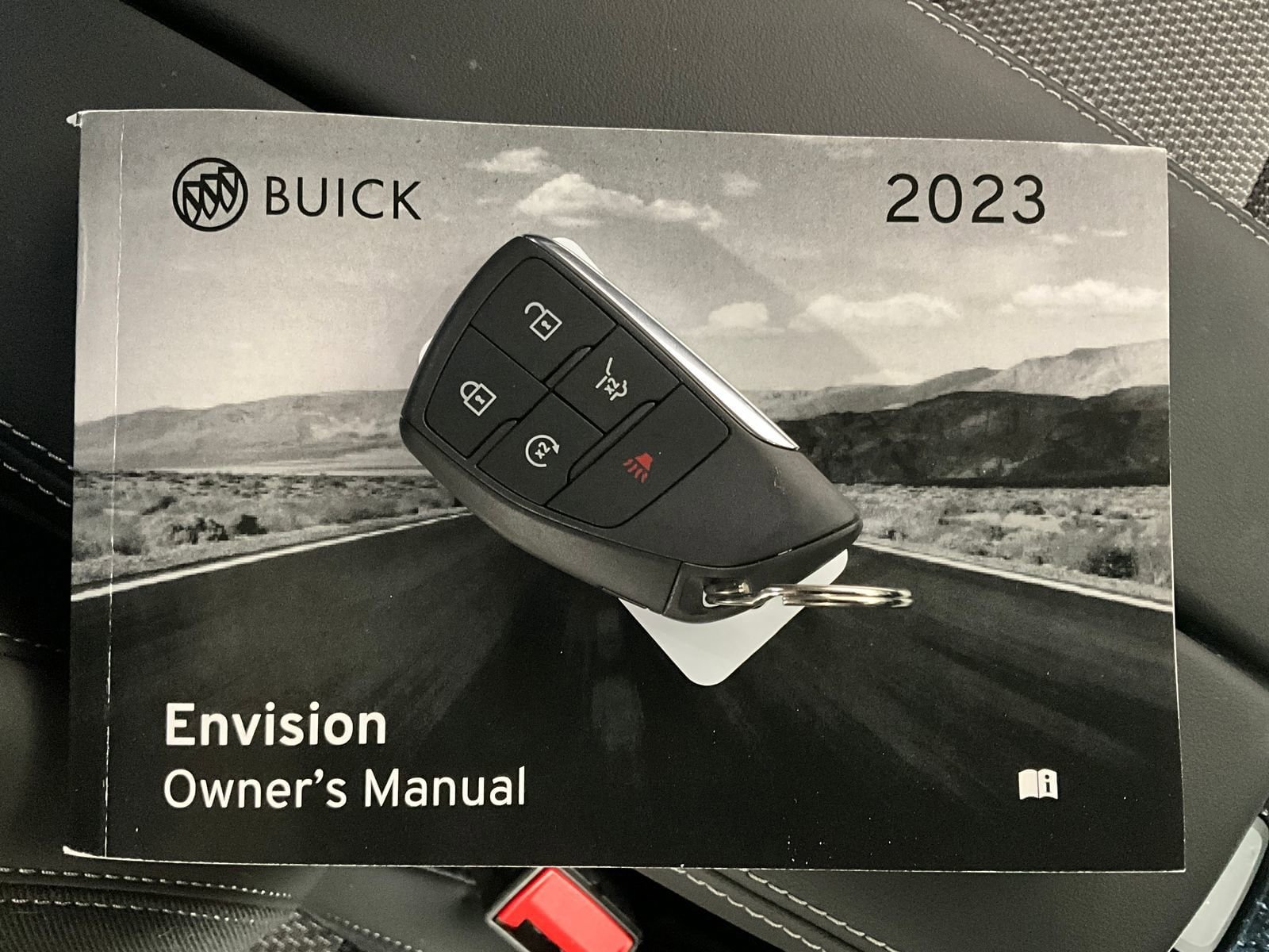 Used 2023 Buick Envision Preferred AWD/4WD image 13