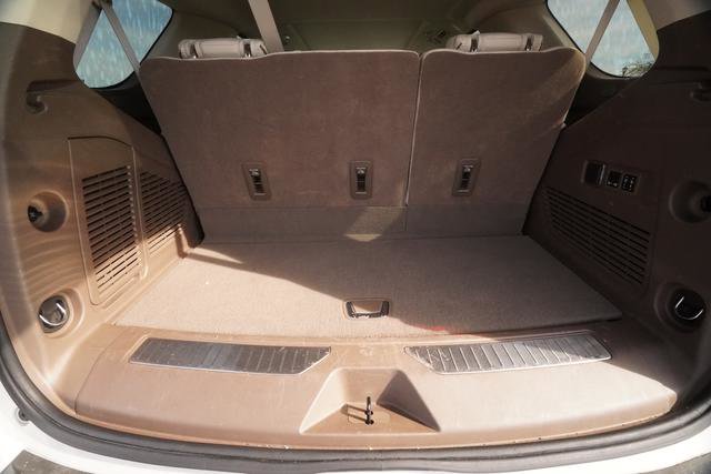 Used 2022 GMC Yukon Denali RWD image 27