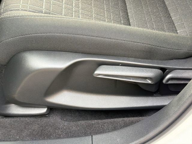 Used 2025 Honda HR-V LX image 15