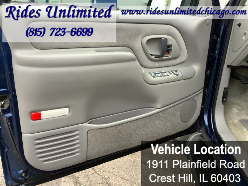 Used 1999 Chevrolet Suburban 2500 w/ Preferred Equipment Group 2 AWD/4WD image 13