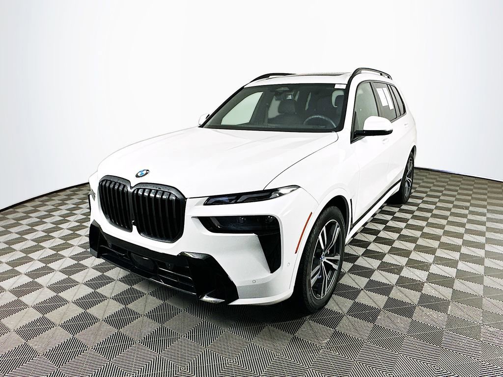 Used 2026 BMW X7 xDrive40i w/ M Sport Package AWD/4WD image 4