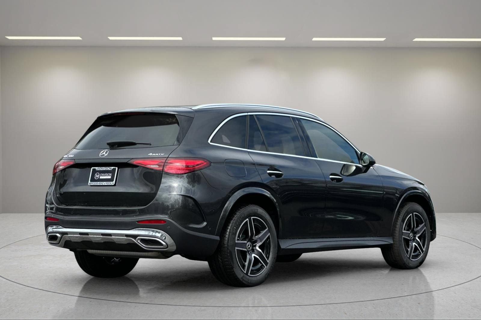 New 2025 Mercedes-Benz GLC 300 4MATIC image 4