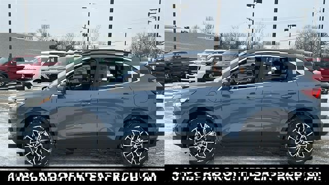 New 2026 Ford Escape SE image 3