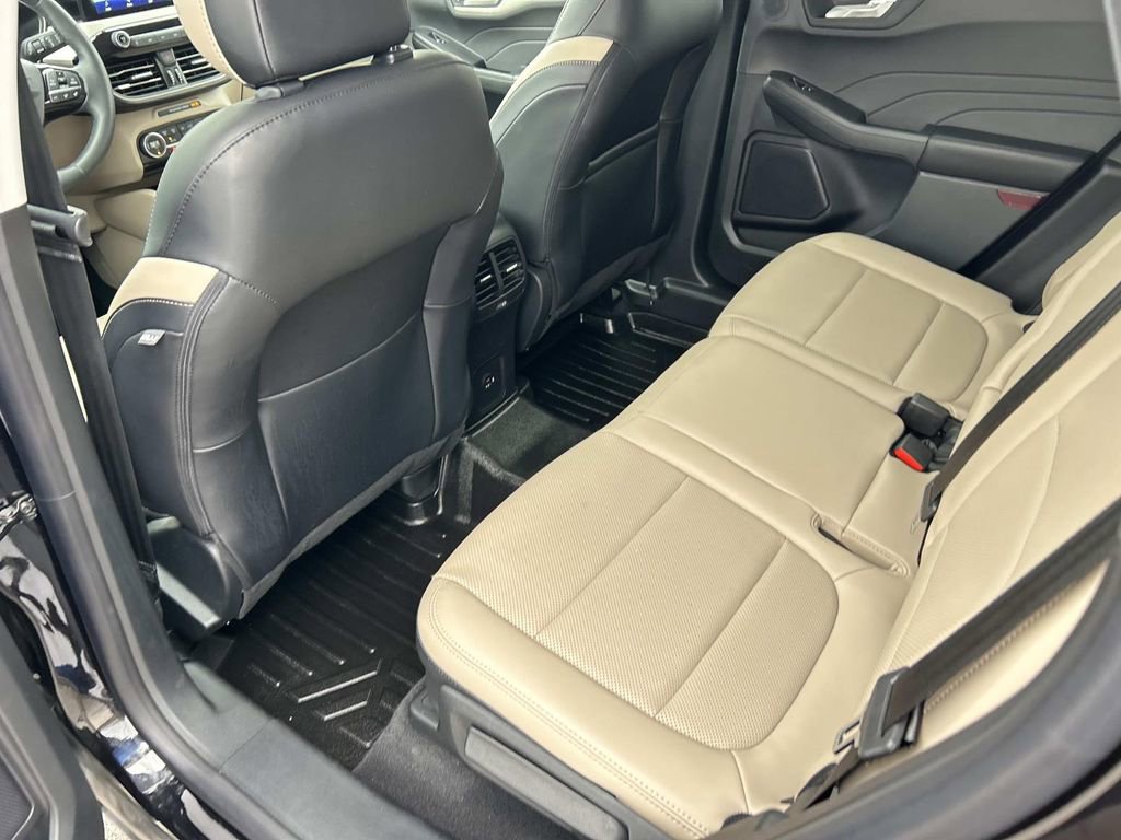 Used 2021 Ford Escape SEL w/ Technology Package image 20