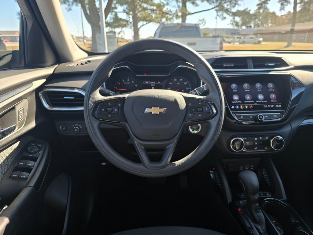 Used 2023 Chevrolet TrailBlazer LT w/ Convenience Package image 13