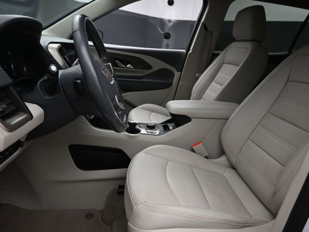 Used 2022 GMC Terrain Denali image 17