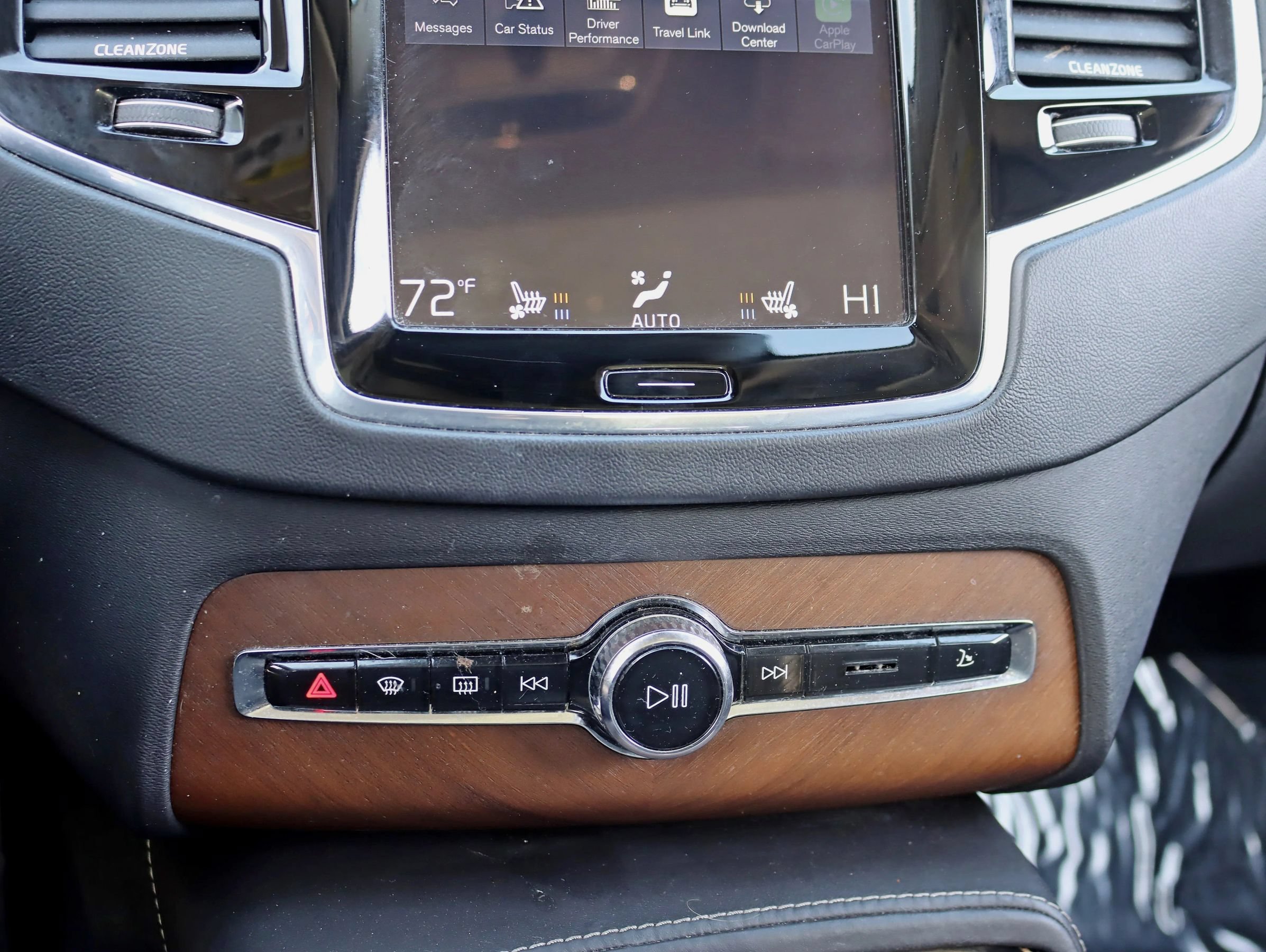 Used 2016 Volvo XC90 T8 Inscription w/ Protection Package Plus AWD/4WD image 25