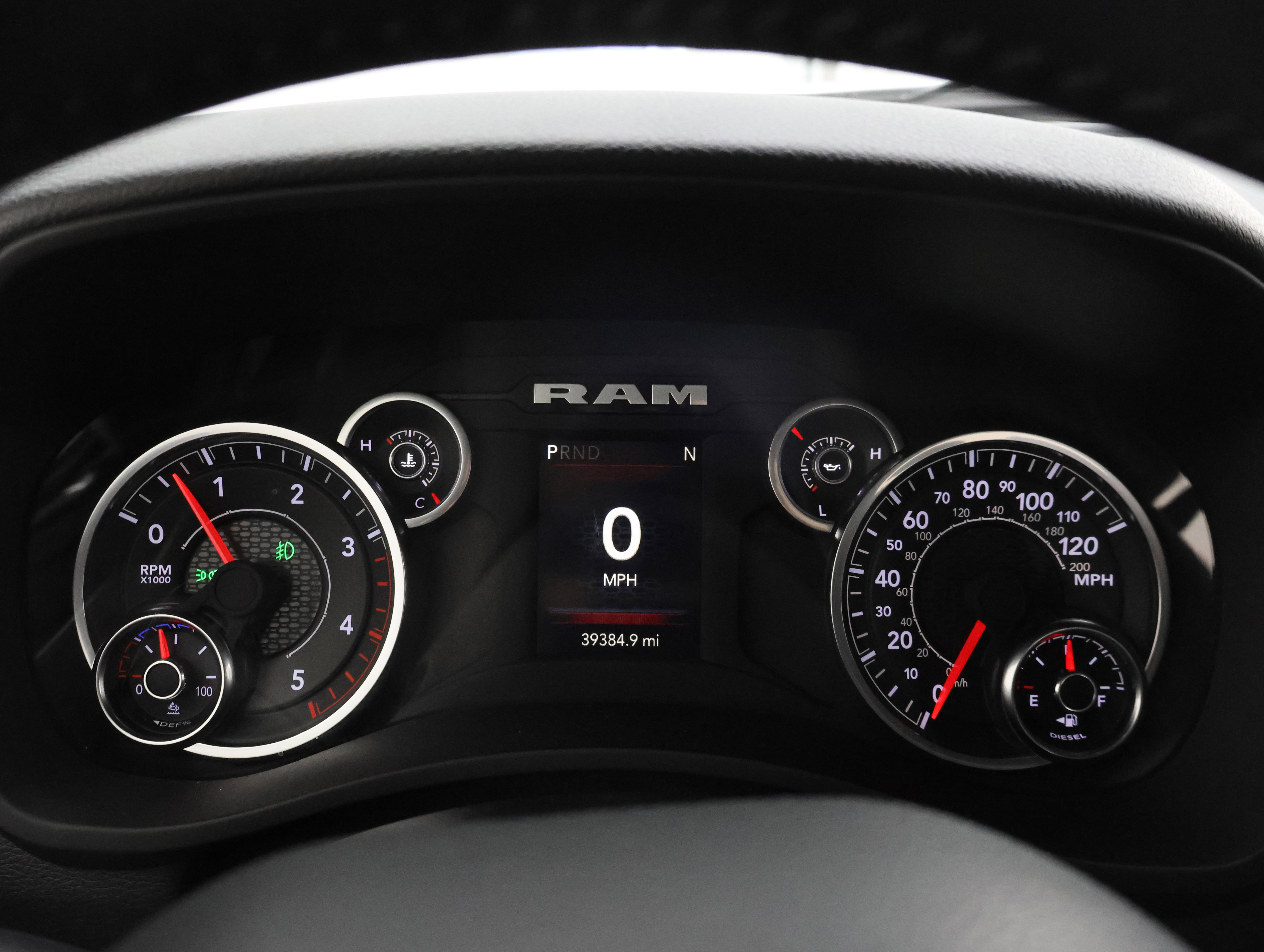 Used 2024 RAM 3500 Big Horn w/ Sport Appearance Package image 10