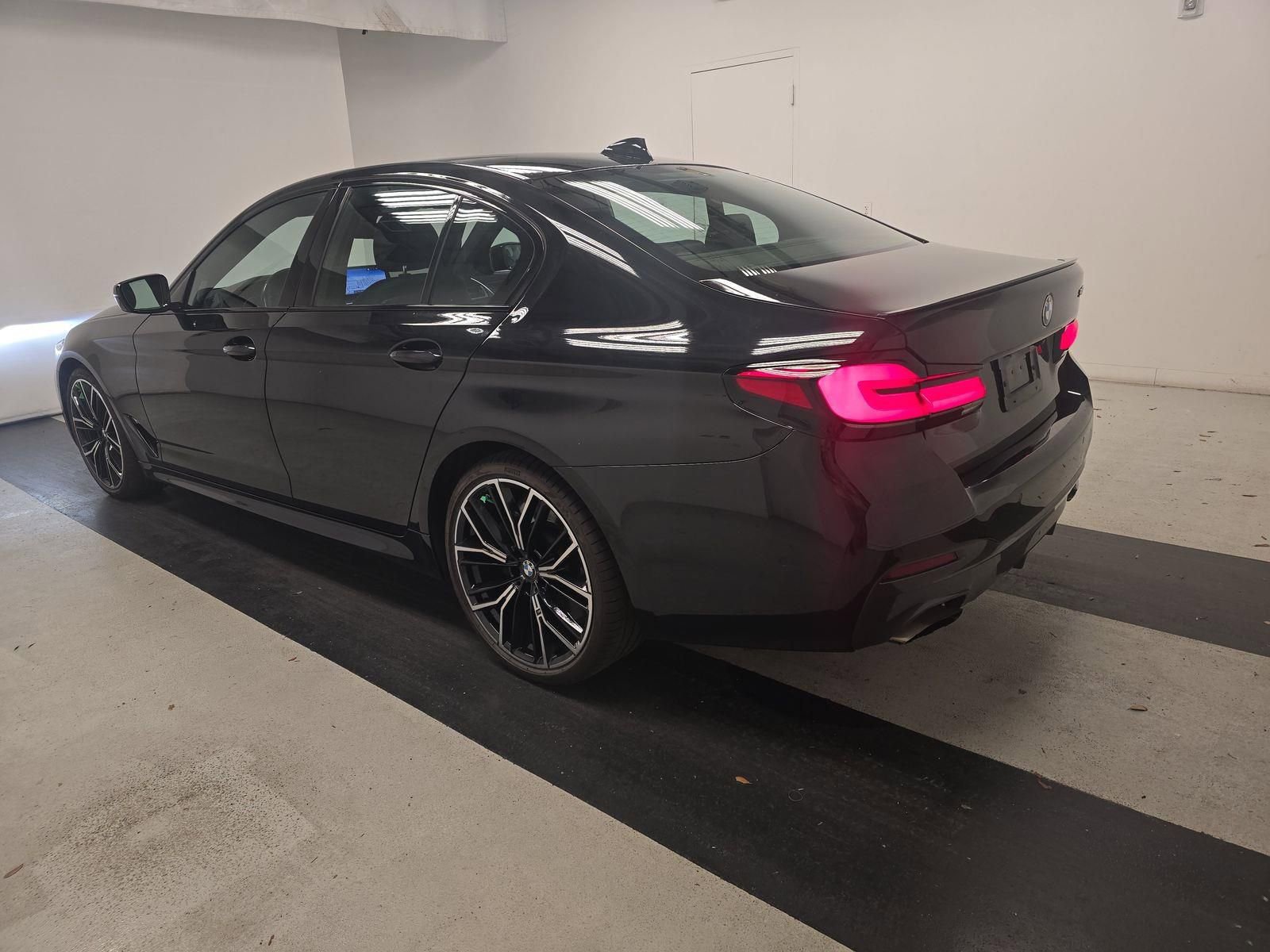 Used 2023 BMW 540i w/ Executive Package image 6