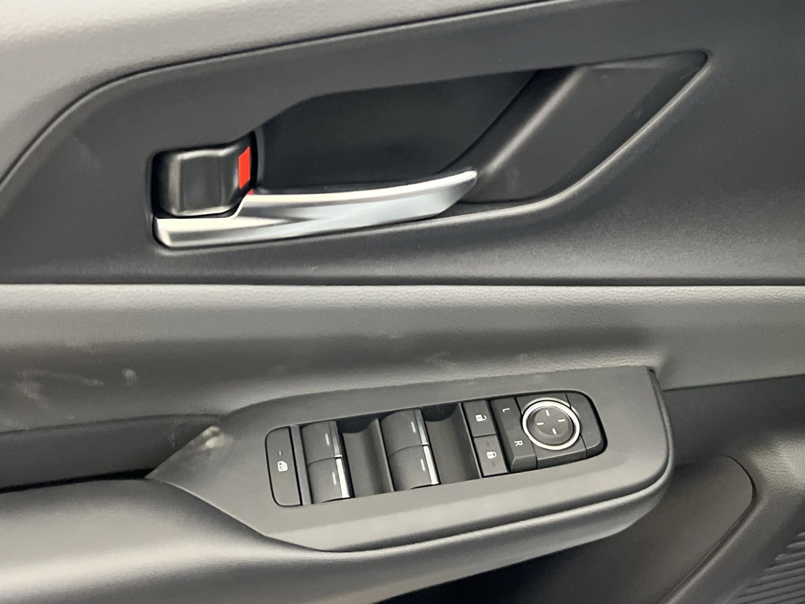 New 2026 Toyota Prius XLE image 10