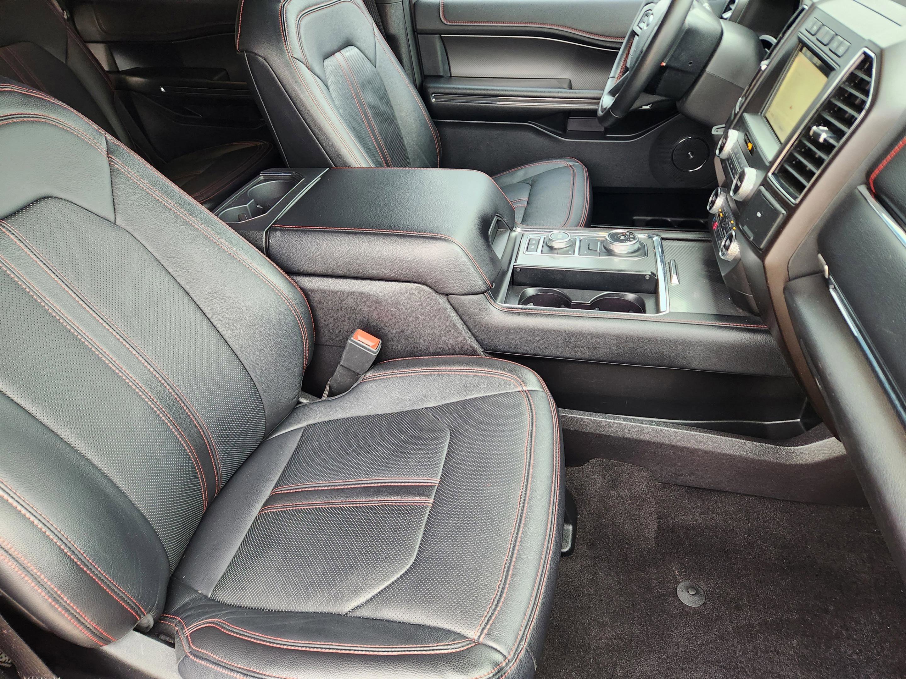 Used 2019 Ford Expedition Limited w/ Equipment Group 303A AWD/4WD image 6