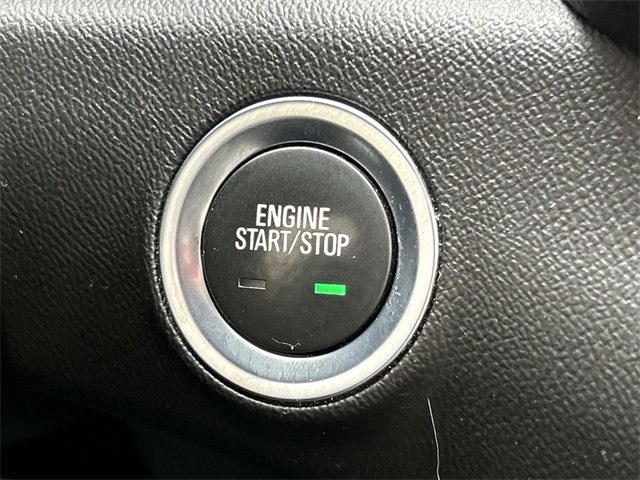 Used 2023 GMC Terrain SLT image 35