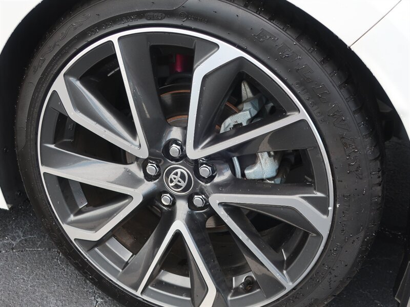 Used 2022 Toyota Corolla SE FWD image 38