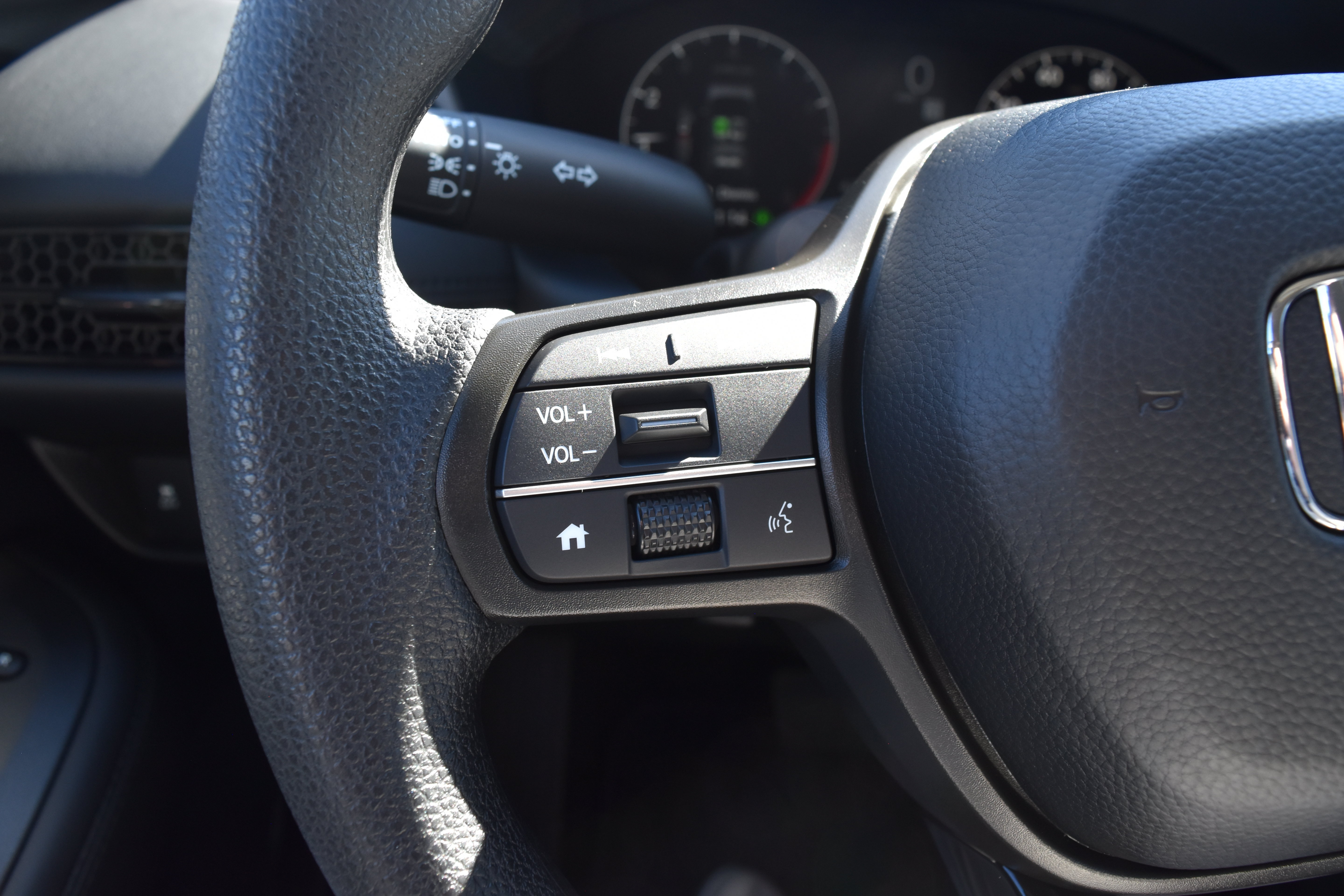 Certified 2027 Honda HR-V LX image 17