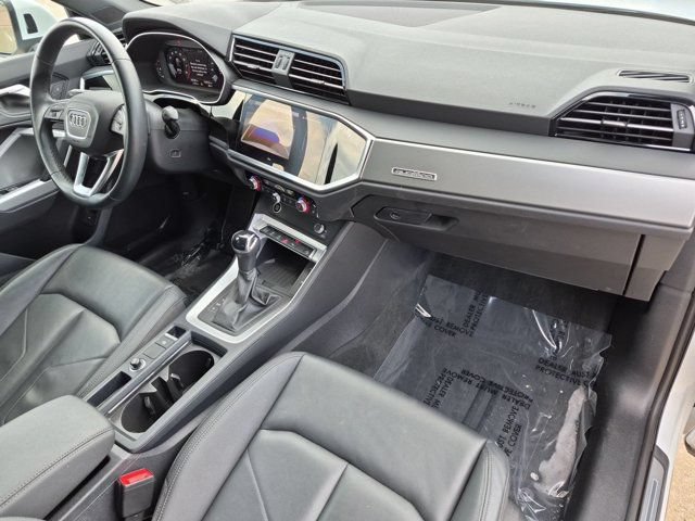 Certified 2024 Audi Q3 2.0T Premium w/ Convenience Package AWD/4WD image 19