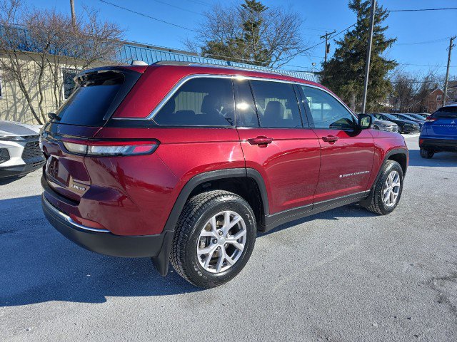 Used 2022 Jeep Grand Cherokee Limited image 4