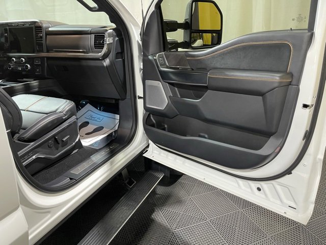 Used 2024 Ford F450 Platinum image 24