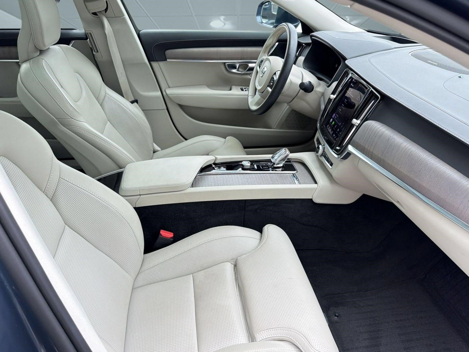Used 2023 Volvo S90 B6 Ultimate w/ Protection Package Premier AWD/4WD image 24