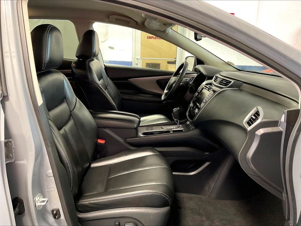 Used 2024 Nissan Murano SV w/ SV Midnight Edition Package AWD/4WD image 11