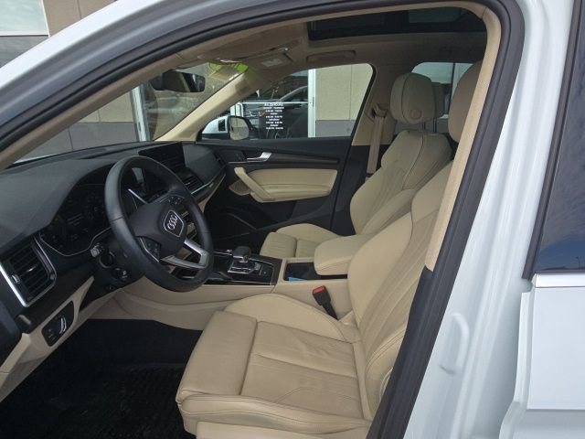 Used 2024 Audi Q5 e Premium Plus w/ Premium Plus Package image 14
