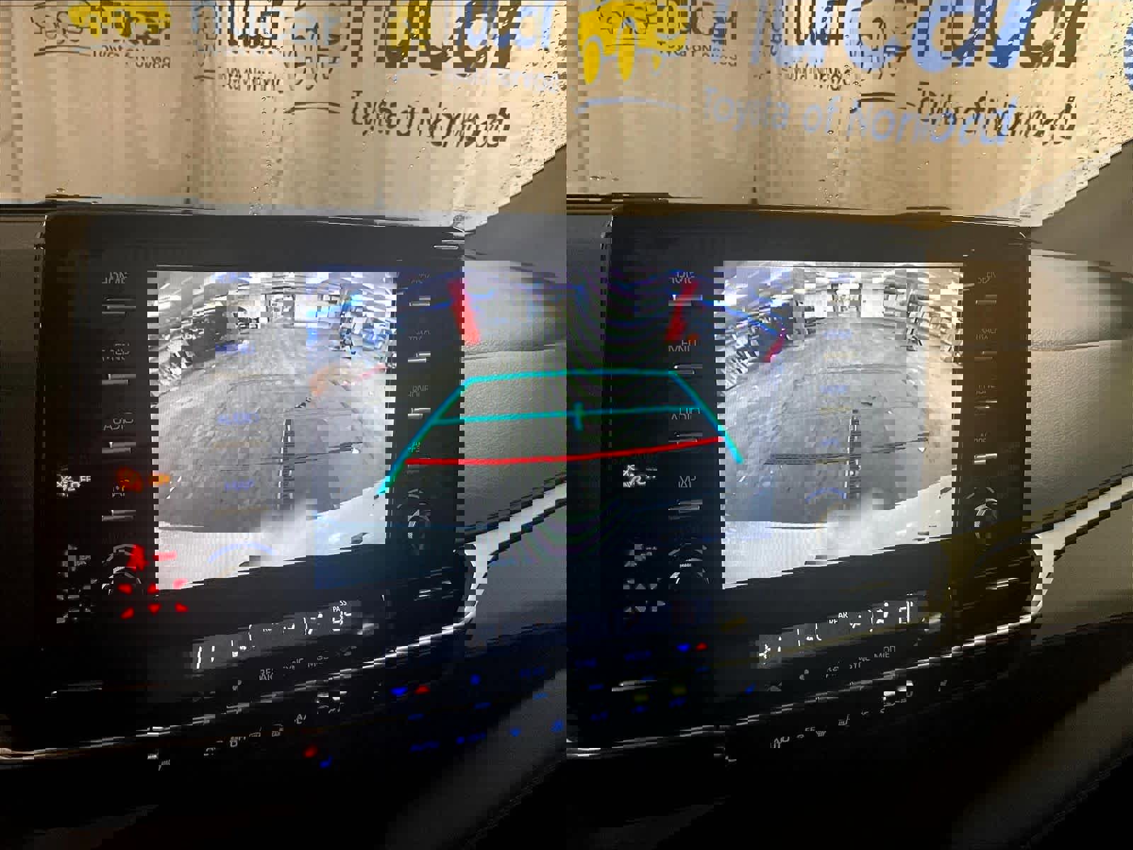 Certified 2024 Toyota Sienna XLE image 20