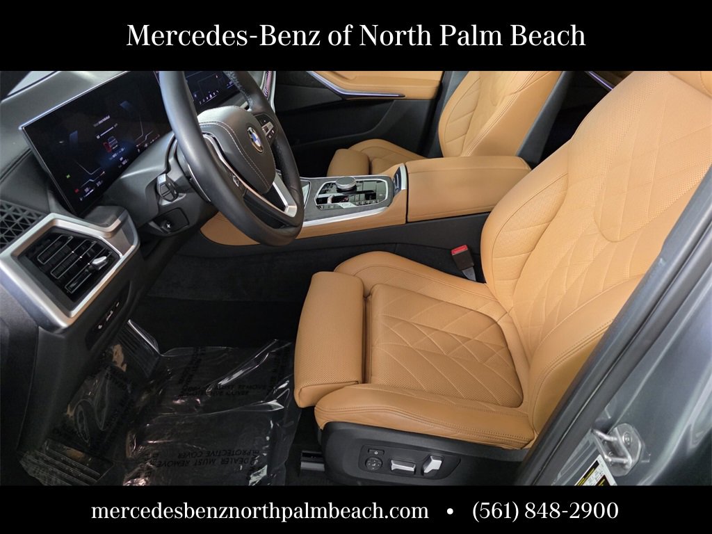 Used 2024 BMW X5 xDrive40i w/ Premium Package image 9