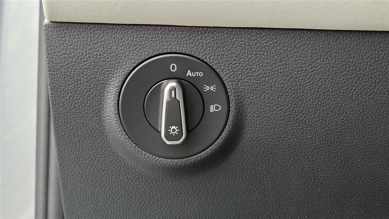 New 2026 Volkswagen Taos SE AWD/4WD image 16