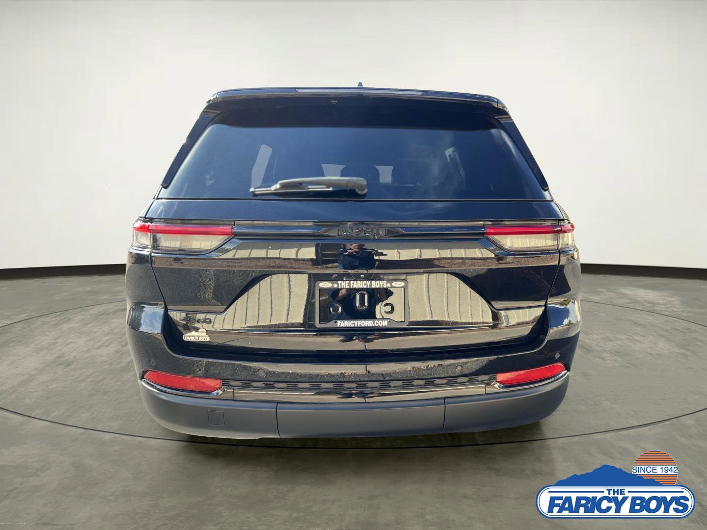 Used 2022 Jeep Grand Cherokee Altitude image 3