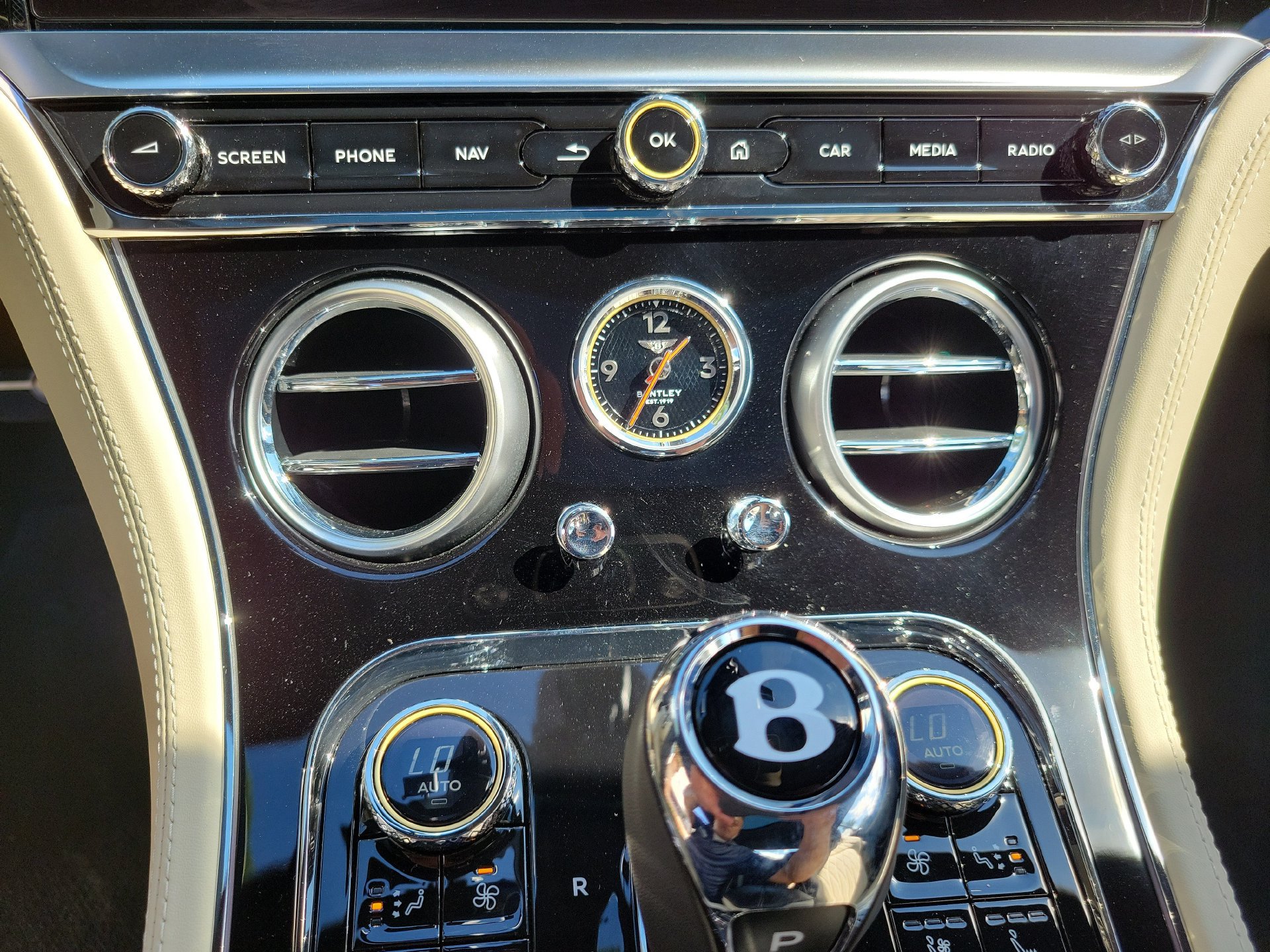 New 2026 Bentley Continental GT Azure AWD/4WD image 30