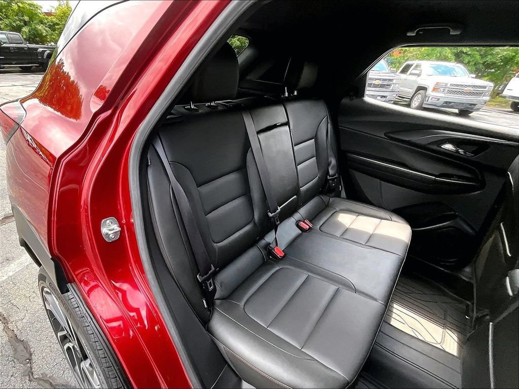 Used 2024 Chevrolet TrailBlazer RS w/ Driver Confidence Package AWD/4WD image 15