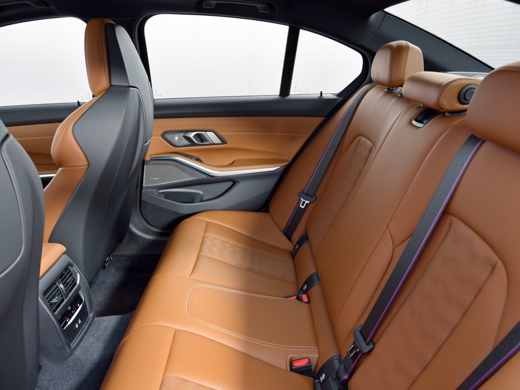 Used 2023 BMW M3 RWD image 25