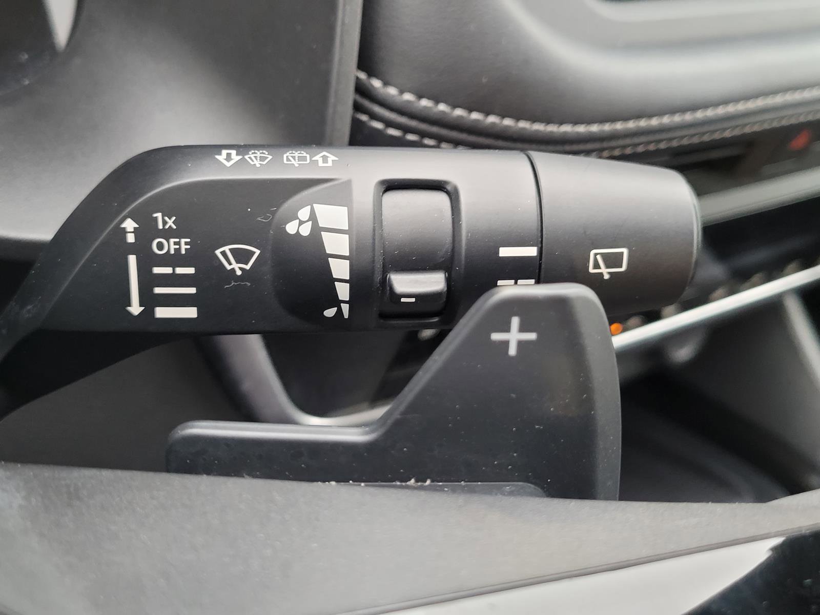 Used 2023 Nissan Rogue SV w/ SV Premium B Package FWD image 32