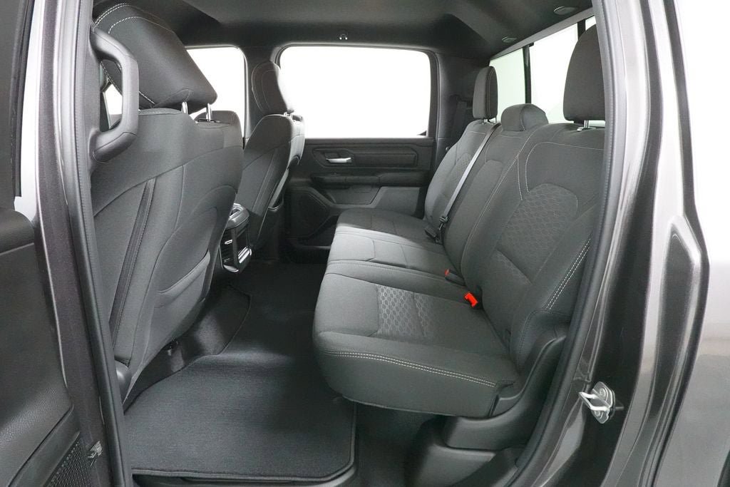 New 2026 RAM 1500 Express AWD/4WD image 23