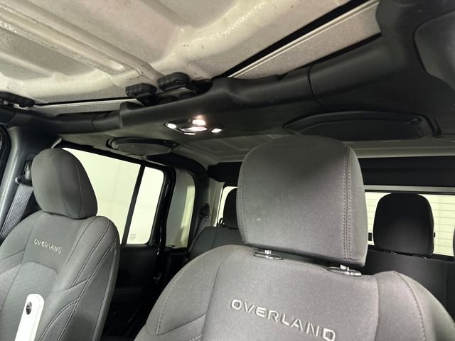Used 2023 Jeep Gladiator Overland image 11