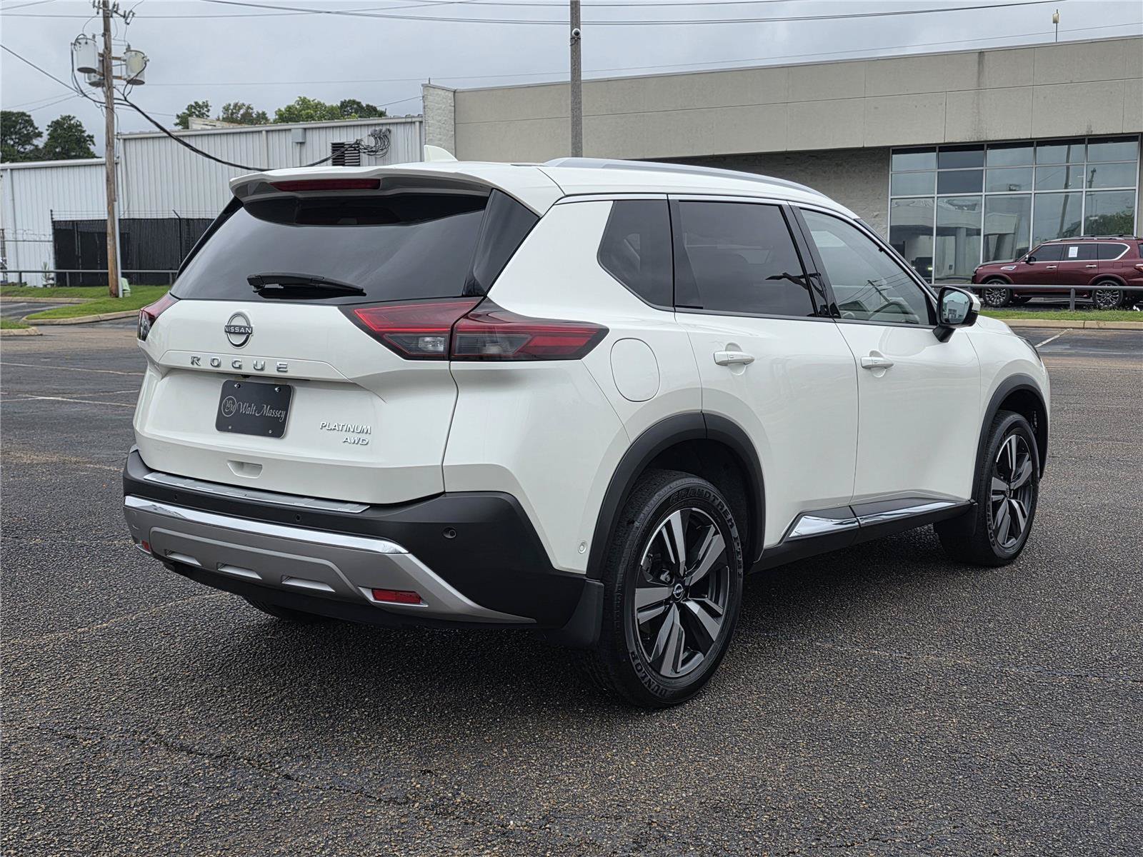 Used 2023 Nissan Rogue Platinum w/ Platinum Premium Package AWD/4WD image 5