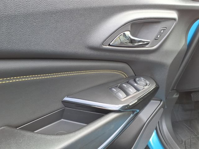 Used 2025 Chevrolet Trax ACTIV w/ Sunroof Package FWD image 14