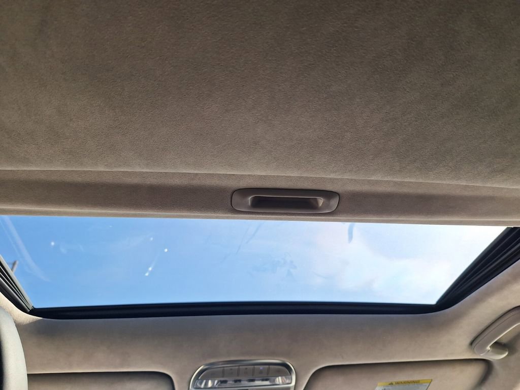 Used 2017 Genesis G90 3.3T Premium image 23