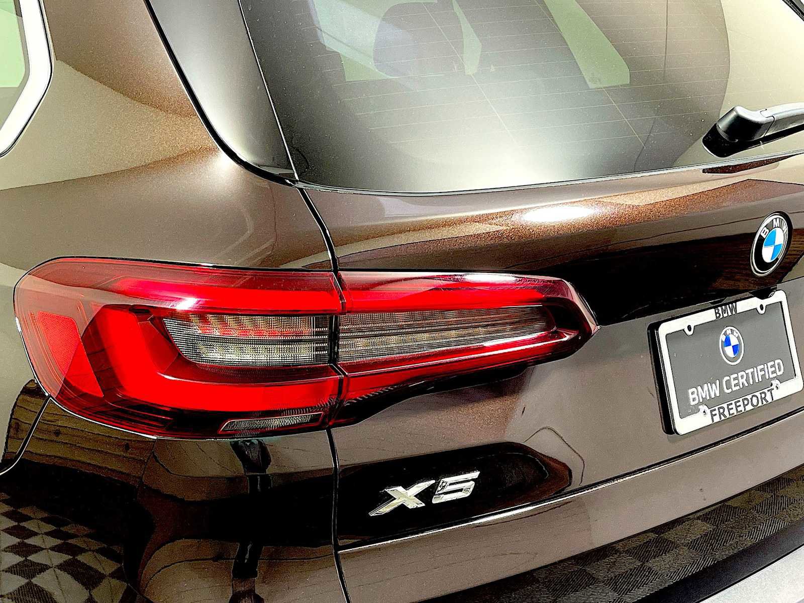 Certified 2023 BMW X5 xDrive40i w/ Premium Package image 28