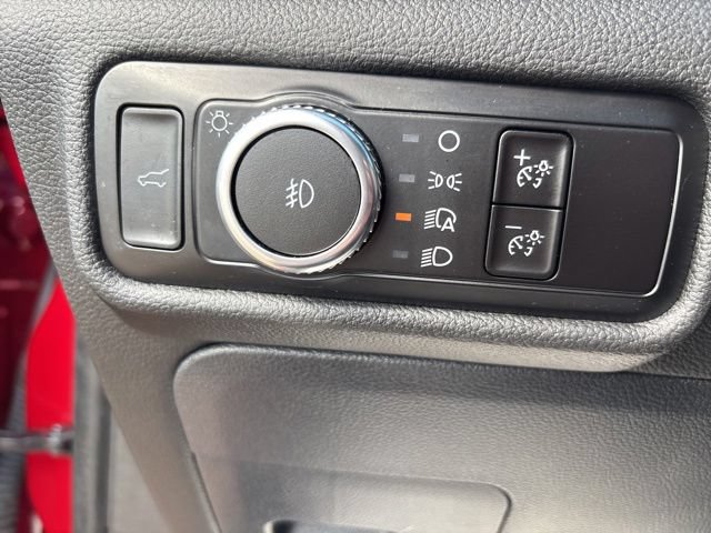 Used 2023 Ford Explorer XLT w/ Equipment Group 202A AWD/4WD image 18