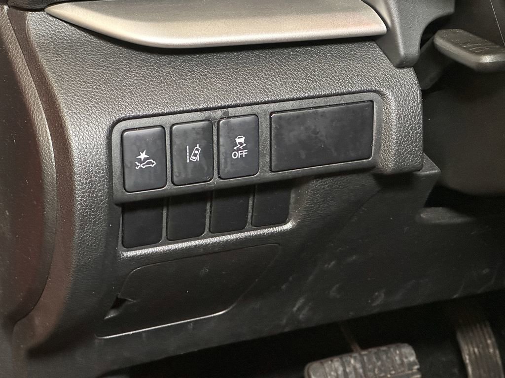 Used 2024 Mitsubishi Eclipse Cross AWD image 22