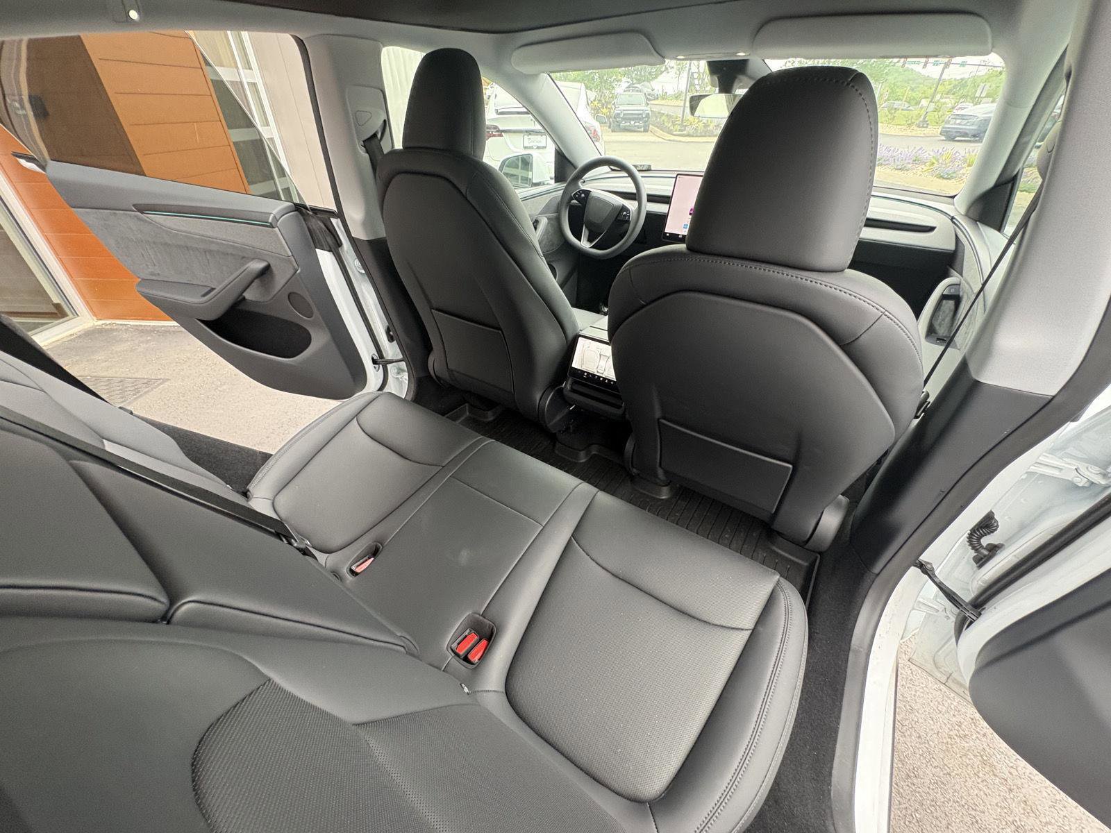 Used 2026 Tesla Model Y Long Range image 12