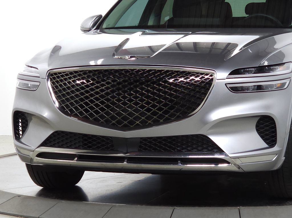 Used 2024 Genesis GV70 2.5T w/ Select Package AWD/4WD image 3