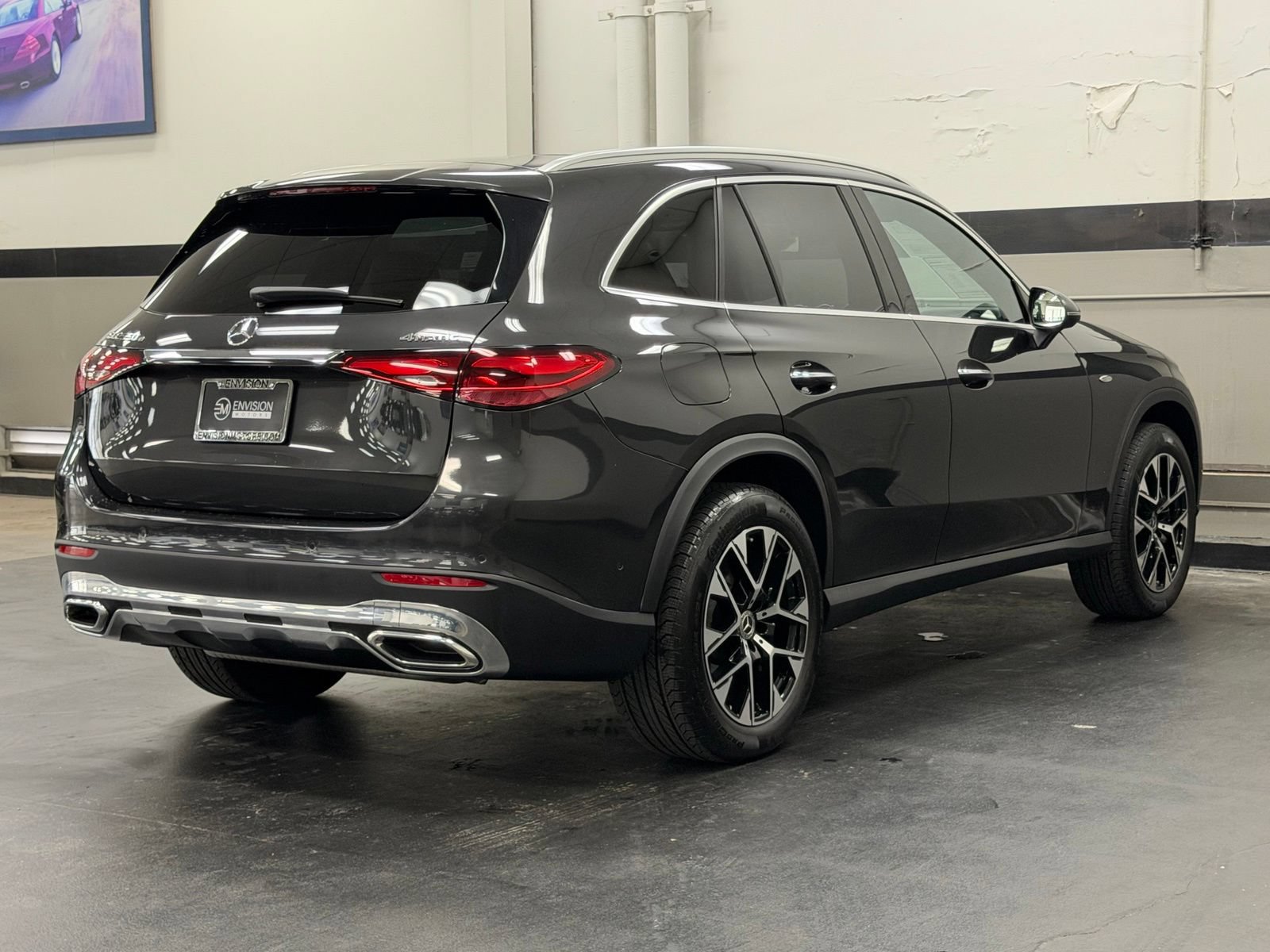 Used 2025 Mercedes-Benz GLC 350e 4MATIC image 13