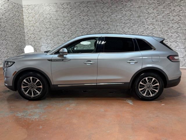 Used 2021 Lincoln Nautilus Reserve image 4