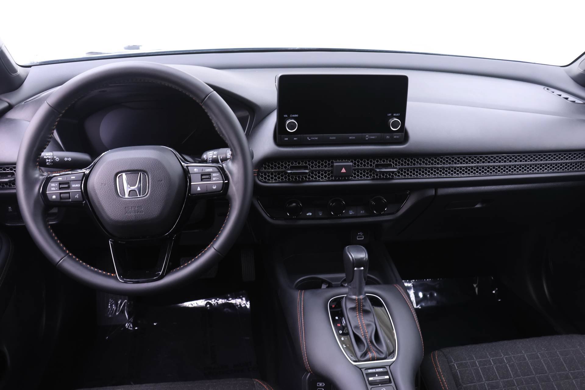 Certified 2025 Honda HR-V Sport image 5
