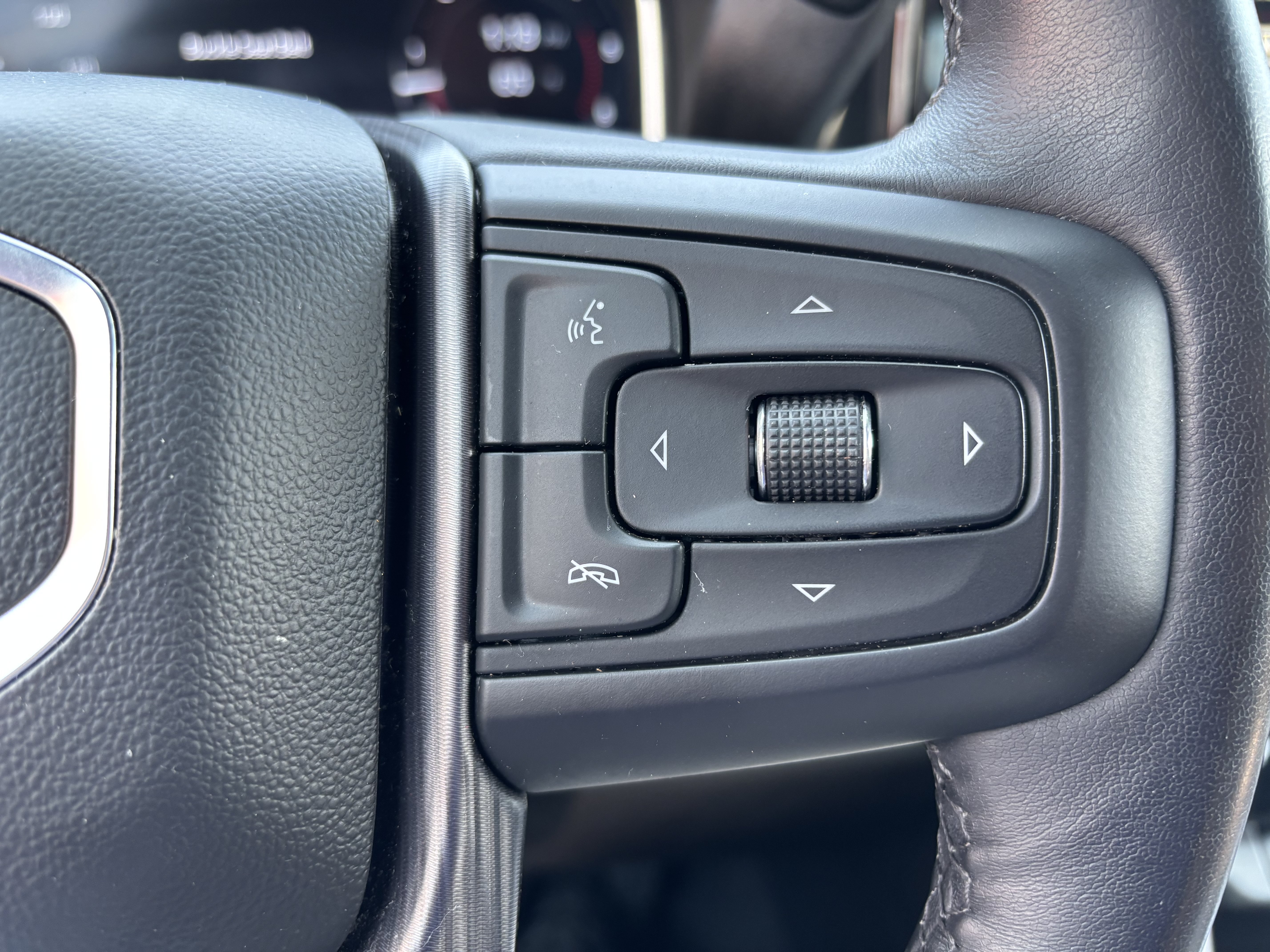 Used 2025 GMC Sierra 3500 Denali Ultimate w/ LPO, GMC Protection Package AWD/4WD image 17